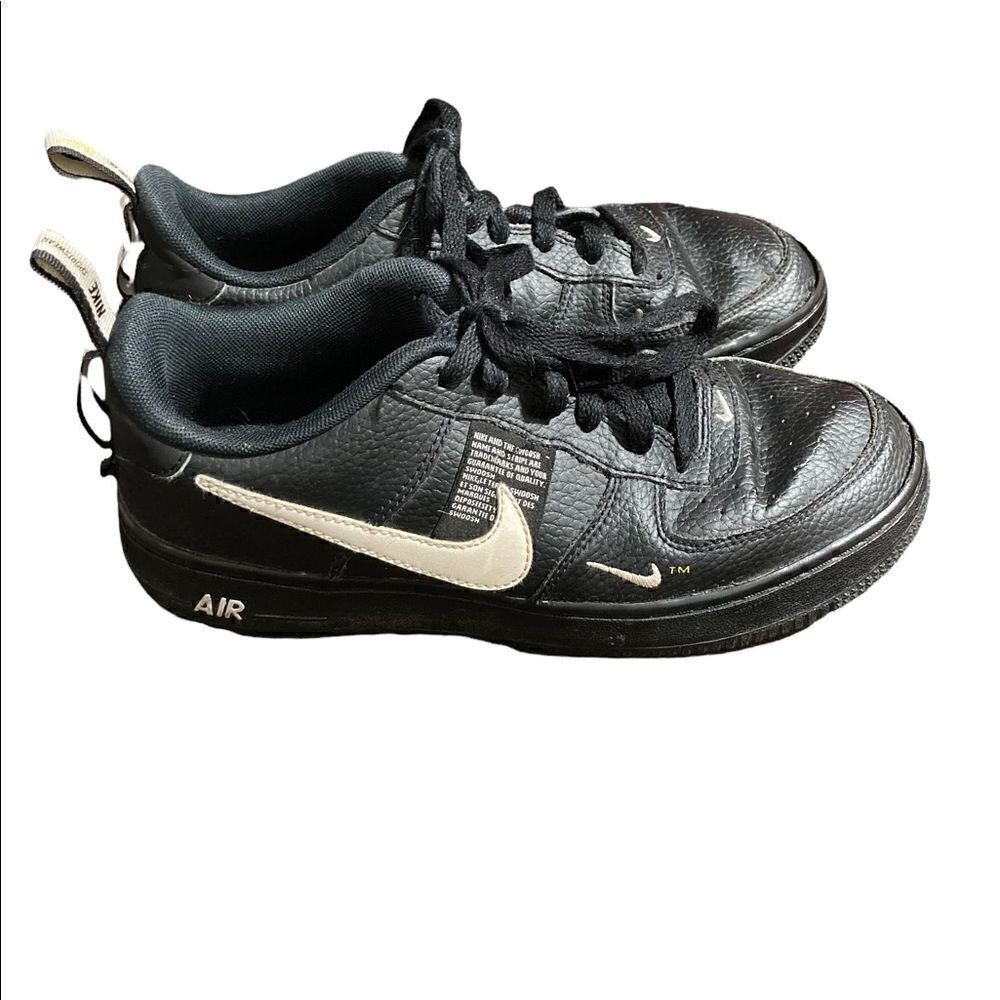 Nike Air Force 1 LV8 Black / SZ: 6Y (7.5 in US womens)